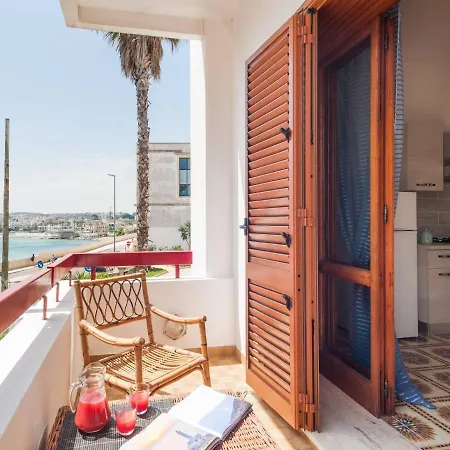 Vakantiehuis Elegant With Sea View In Otranto, Wifi, Air Conditioning And Parking Otranto