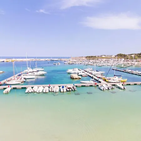 Elegant With Sea View In Otranto, Wifi, Air Conditioning And Parking *