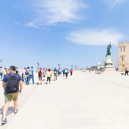 Vakantiehuis Elegant With Sea View In Otranto, Wifi, Air Conditioning And Parking Otranto